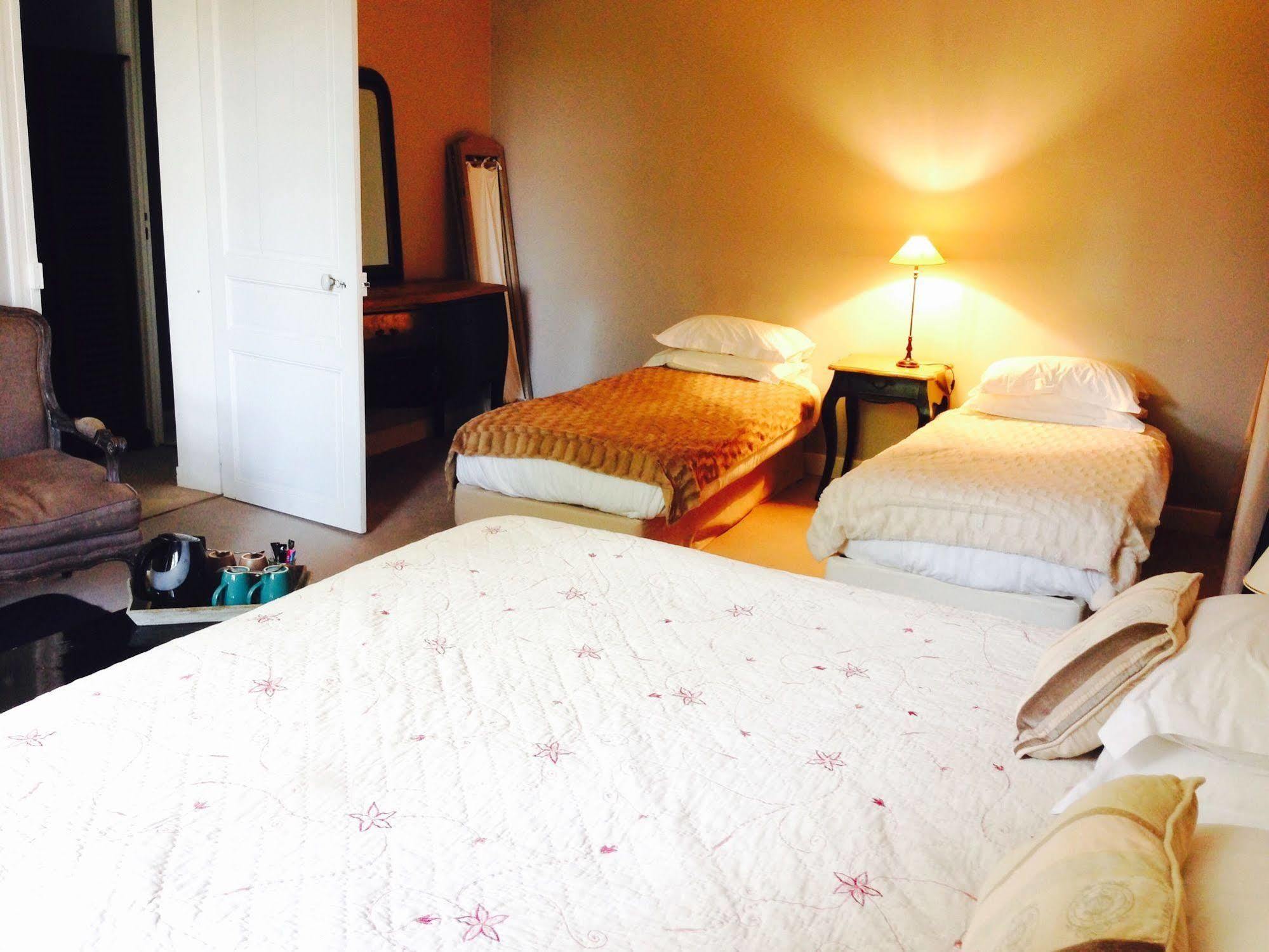 Hotel La Villa Saint-Pierre-d'Irube Ngoại thất bức ảnh