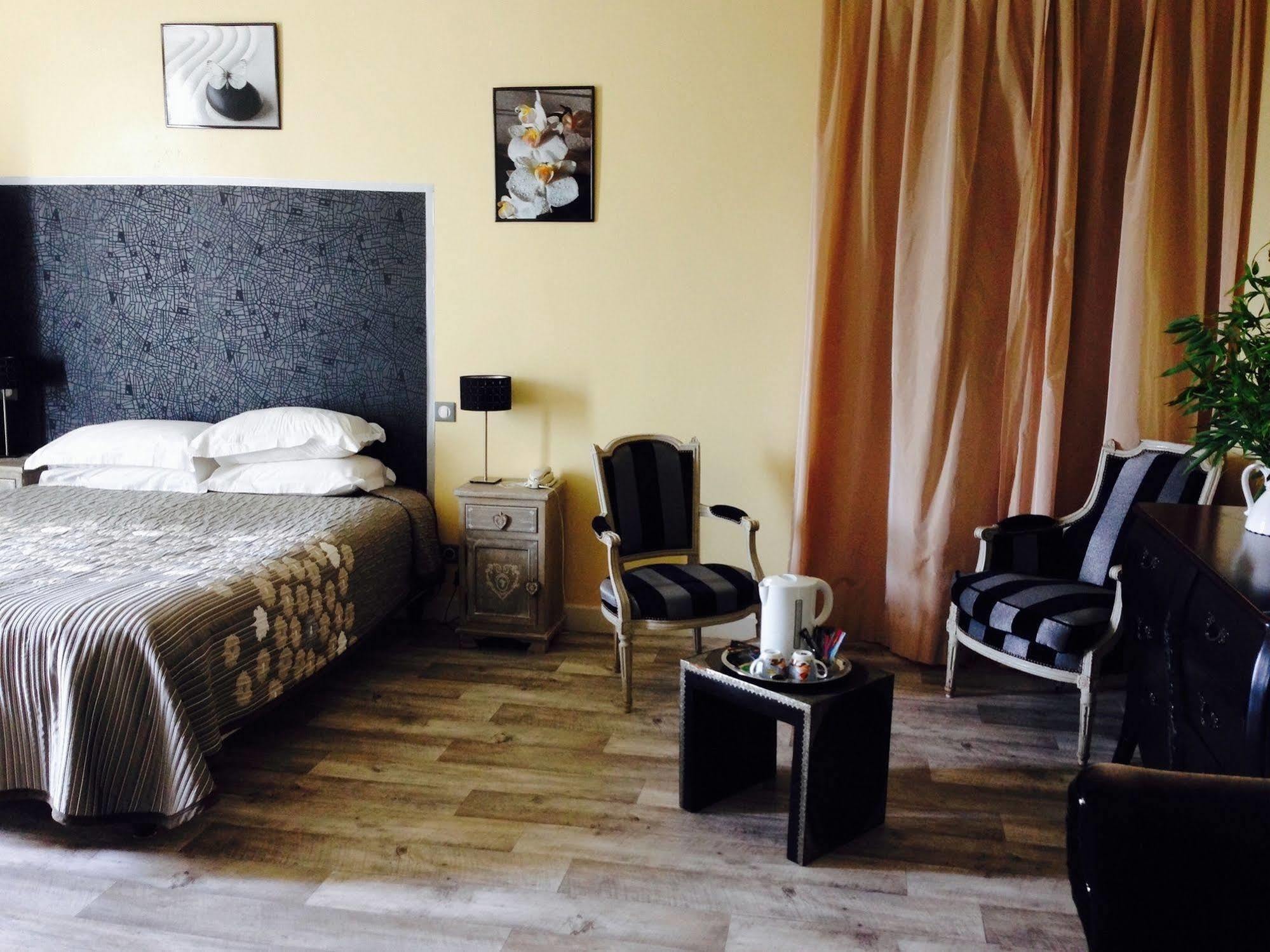 Hotel La Villa Saint-Pierre-d'Irube Ngoại thất bức ảnh