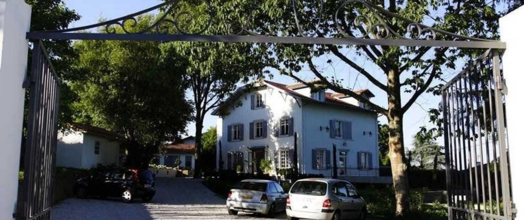 Hotel La Villa Saint-Pierre-d'Irube Ngoại thất bức ảnh